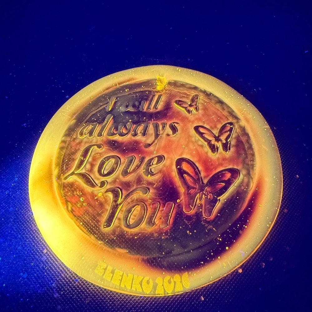 Blenko Dolly Parton I Will Always Love You UV Glow Suncatcher Citrine 4inch